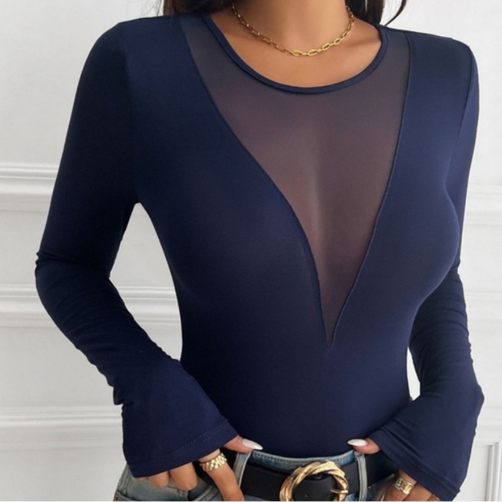 NEW never worn Women's Long Sleeve Top - Navy blue. Tag says XL but it’s a L